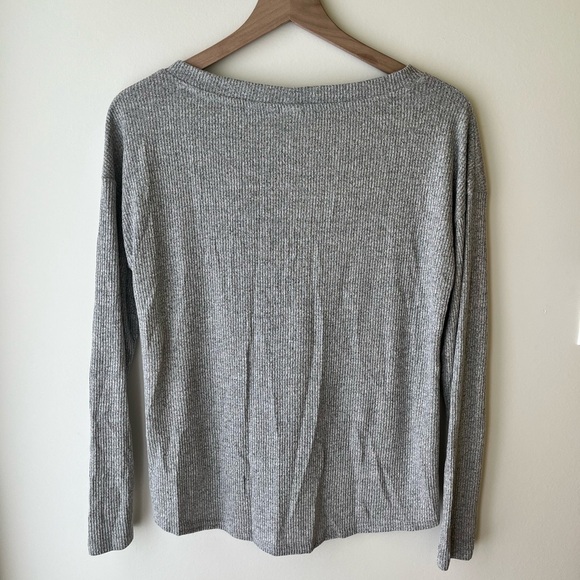 Gap Sweater - Picture 2 of 3